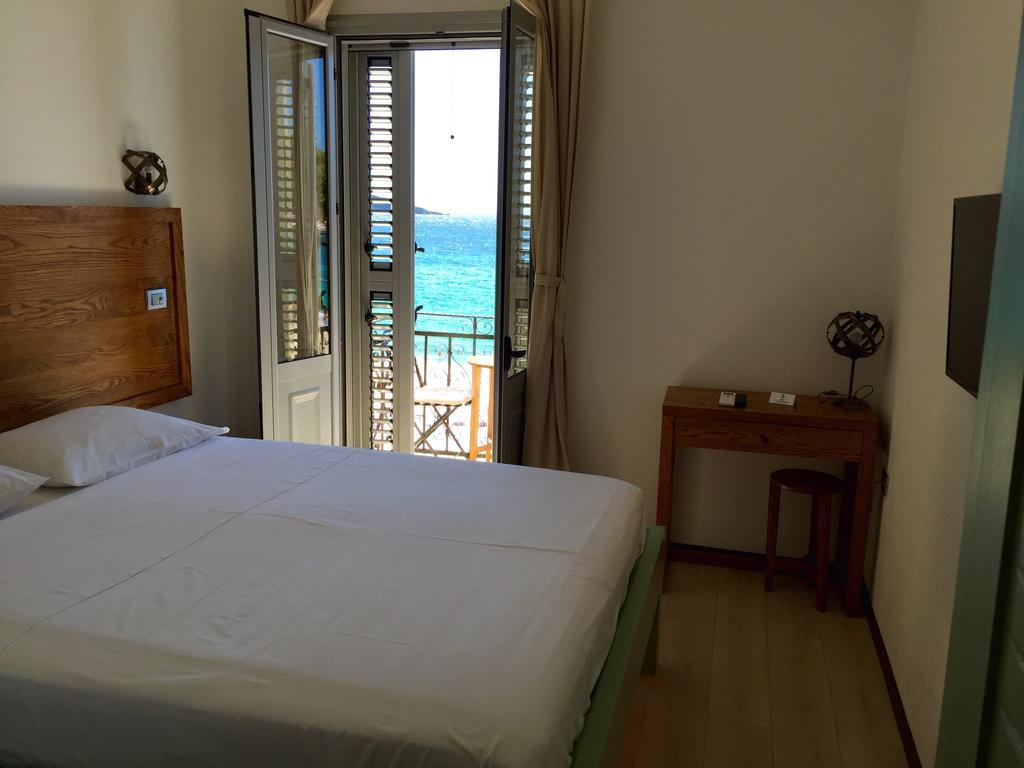 Guesthouse 1932 Himare Buitenkant foto