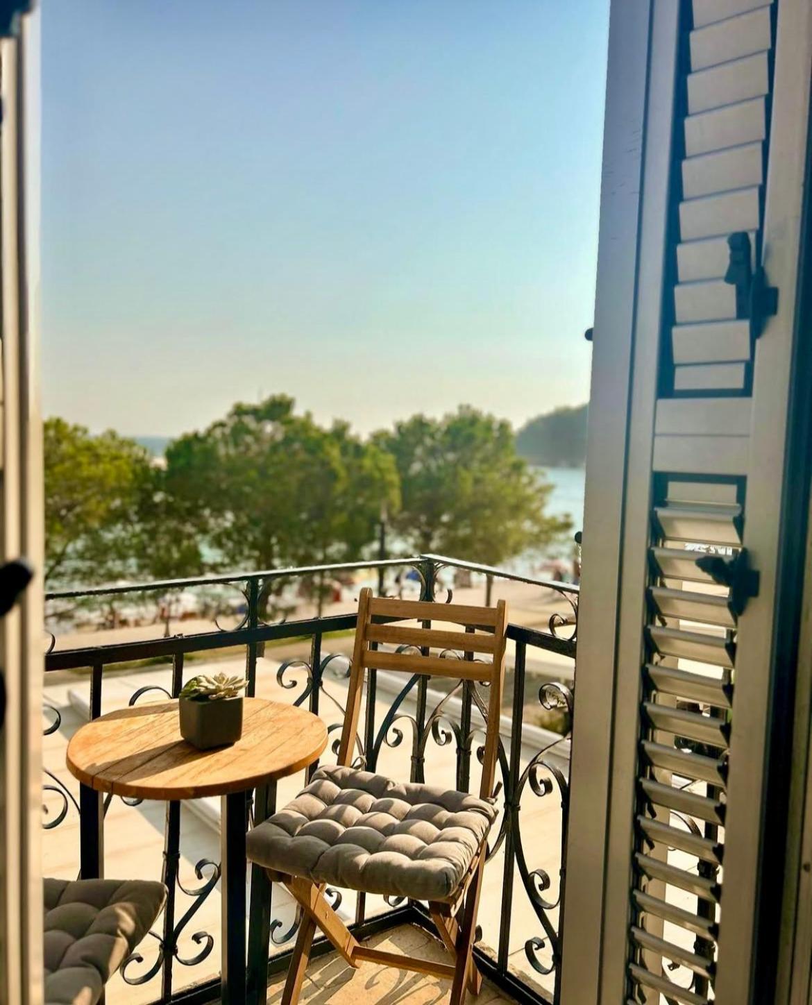 Guesthouse 1932 Himare Buitenkant foto