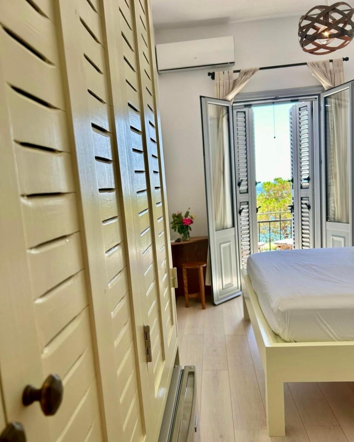 Guesthouse 1932 Himare Buitenkant foto