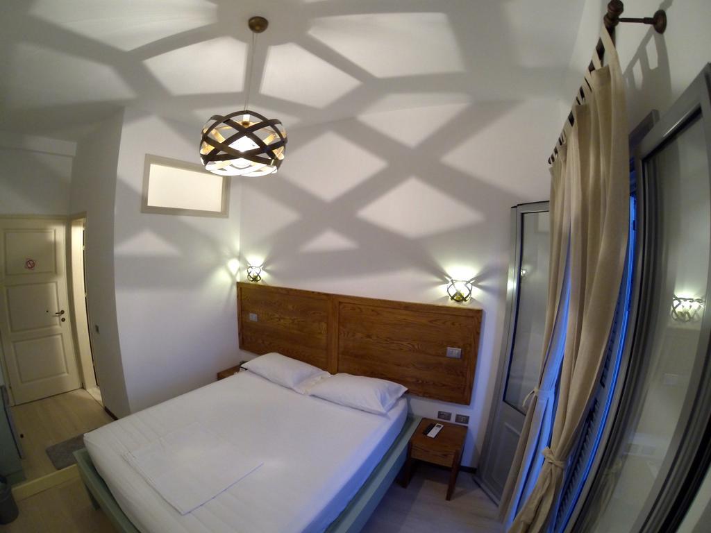Guesthouse 1932 Himare Kamer foto