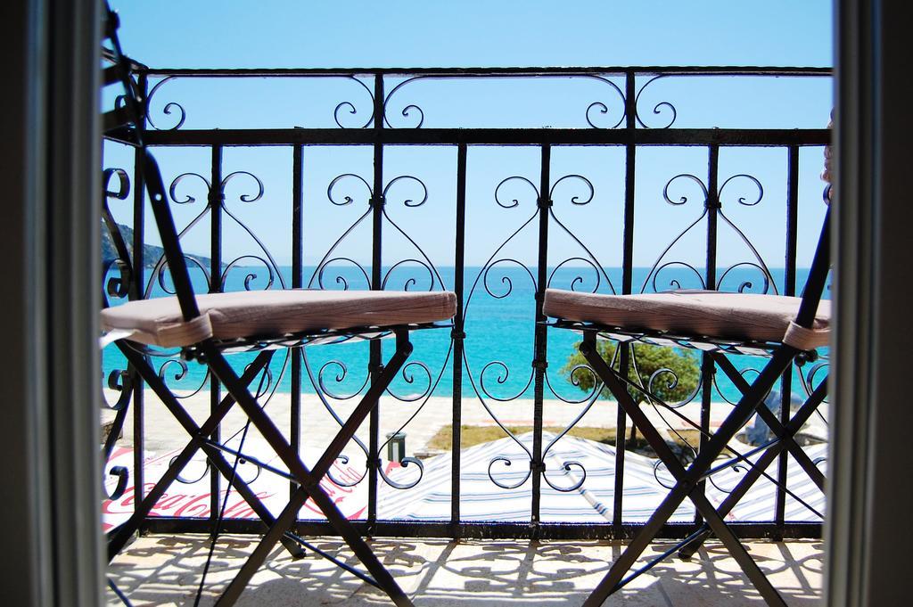 Guesthouse 1932 Himare Kamer foto