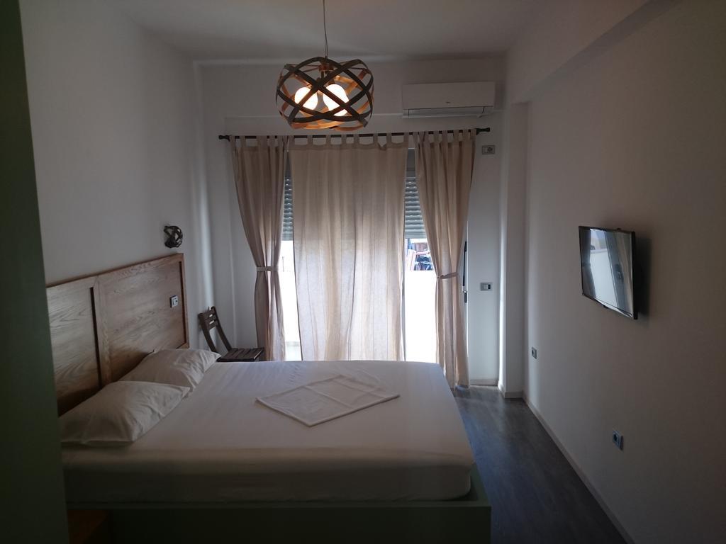 Guesthouse 1932 Himare Buitenkant foto