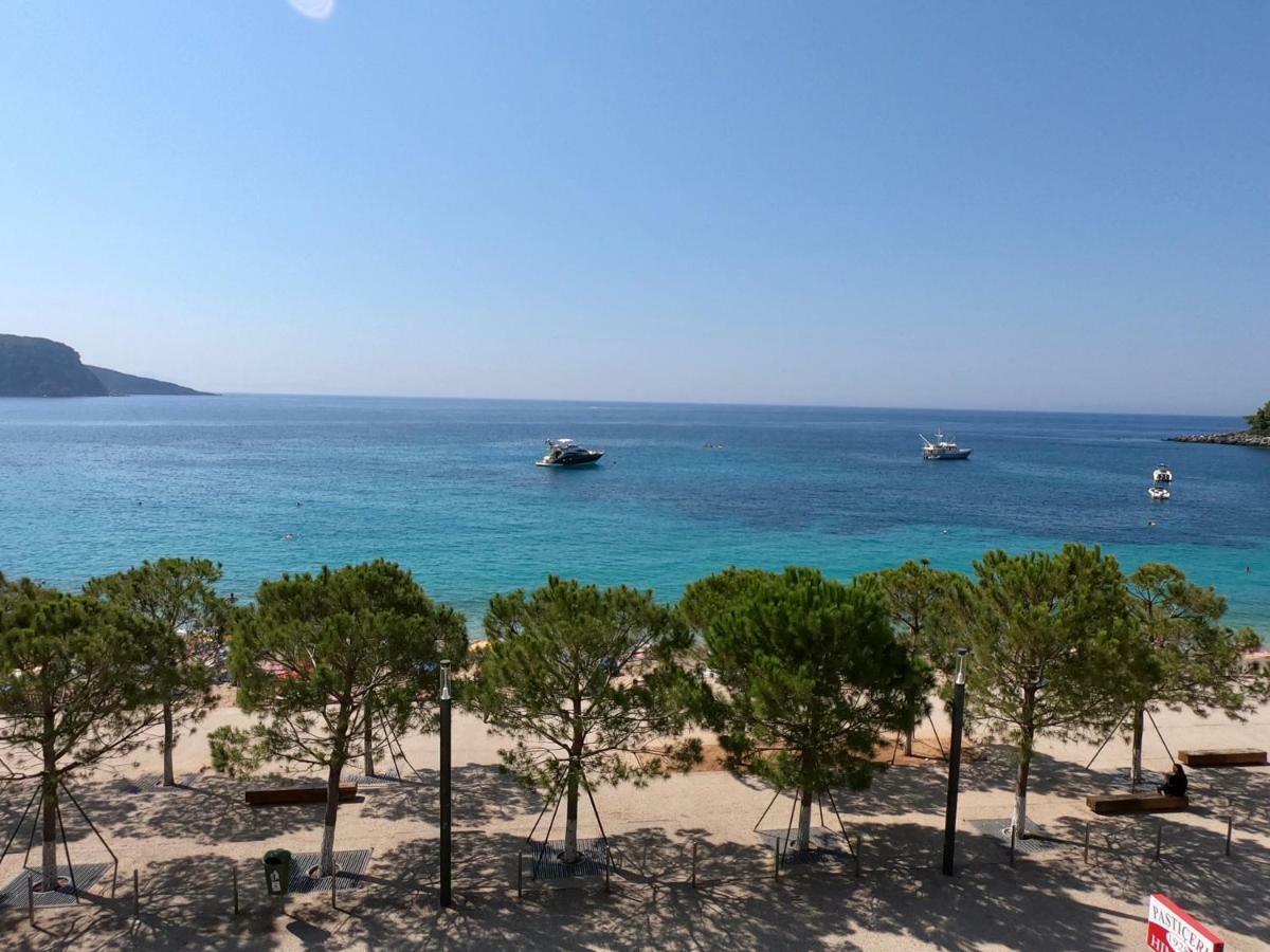 Guesthouse 1932 Himare Buitenkant foto