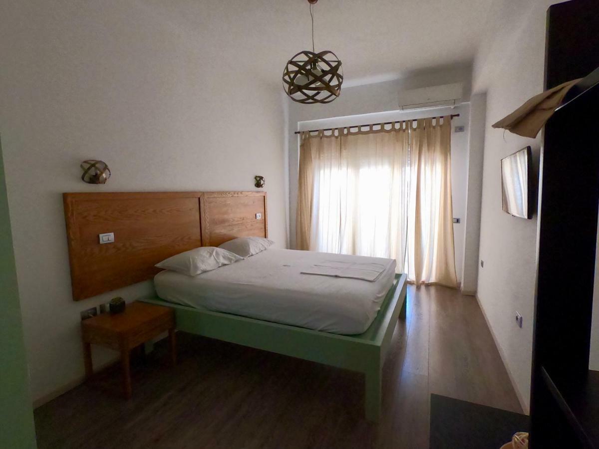 Guesthouse 1932 Himare Buitenkant foto